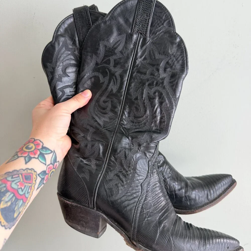VTG TONY LAMA 6.5 BLACK EXOTIC LIZARD LEATHER POINT TOE COWBOY BOOTS - Picture 4 of 7